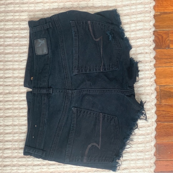 Size 4 - Picture 3 of 3